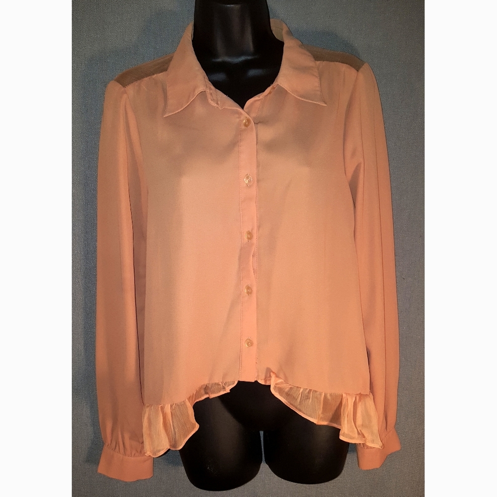 BKE Self button blouse peach ruffled hem SZ S